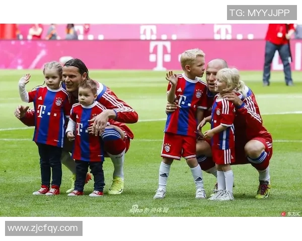 足球明星萌娃系列漫画带你领略小小球员的梦想与成长之路 足球明星萌娃系列漫画带你领略小小球员的梦想与成长之路